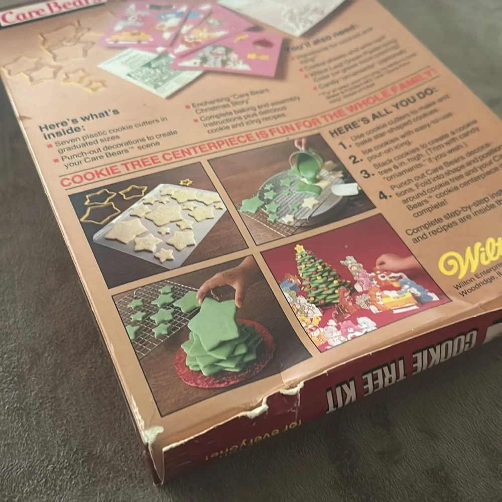 Wilton *VINTAGE* *SEALED* Care Bears Christmas Cookie Tree Kit